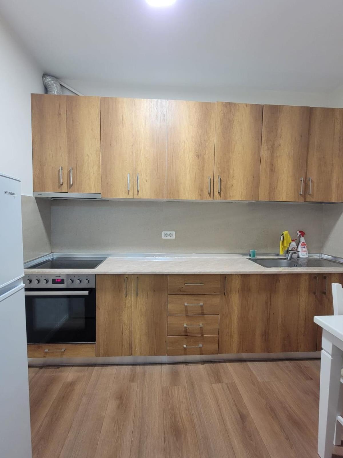 Ajla Komuna Apartament Διαμέρισμα Τίρανα Εξωτερικό φωτογραφία