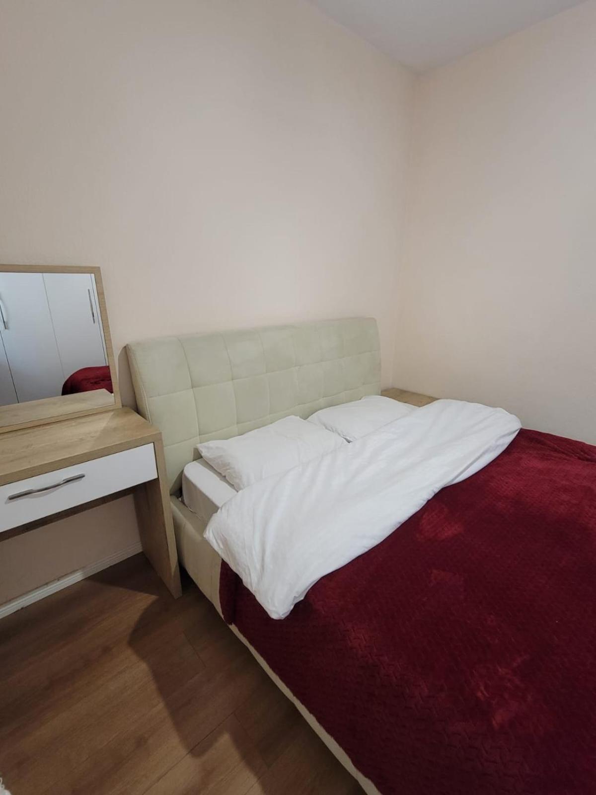Ajla Komuna Apartament Διαμέρισμα Τίρανα Εξωτερικό φωτογραφία